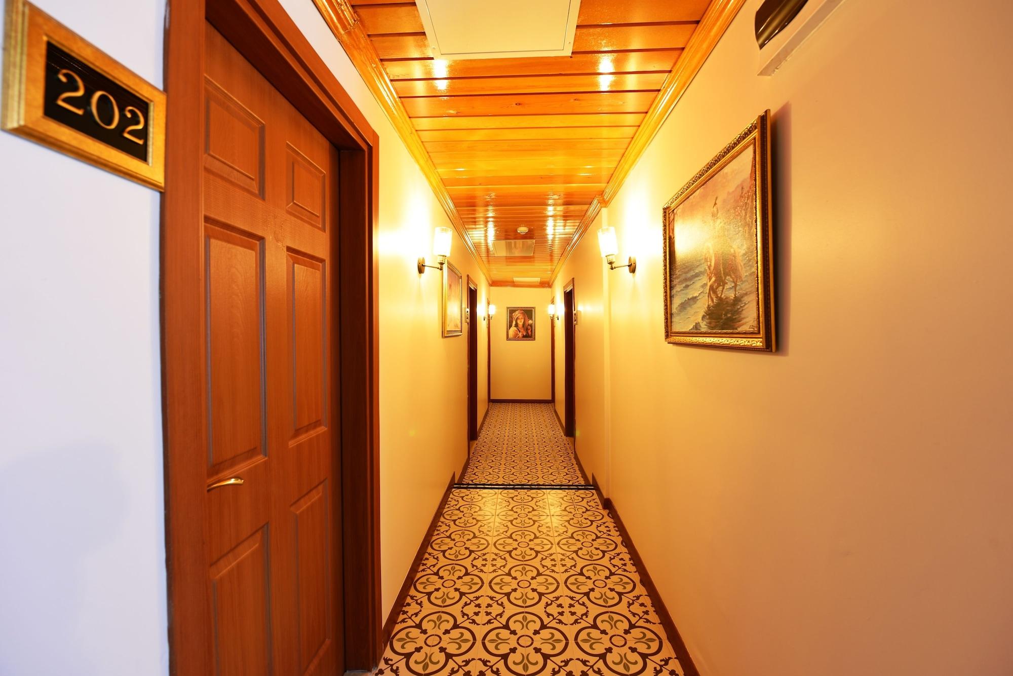 Elyka Hotel อิสตันบูล ภายนอก รูปภาพ